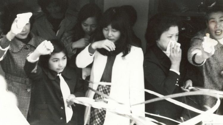 Những cư dân cuối cùng rời đảo Những cư dân cuối cùng rời đảo